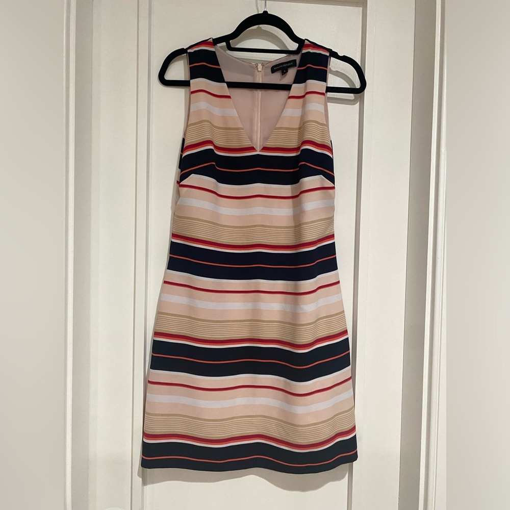 Banana republic size 6 spring dress with stripes